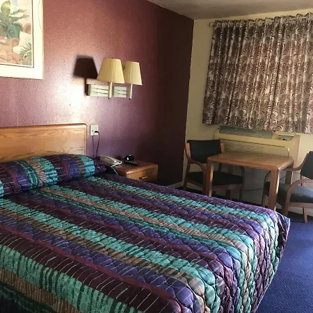 Luxury Inn George West Exterior photo