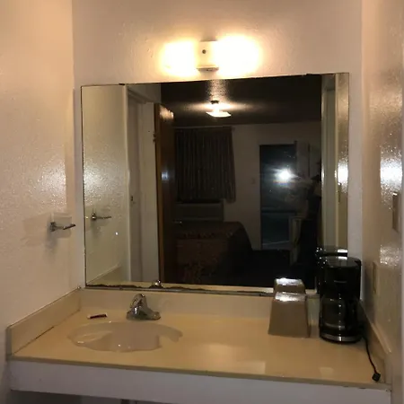 Luxury Inn George West Exterior photo