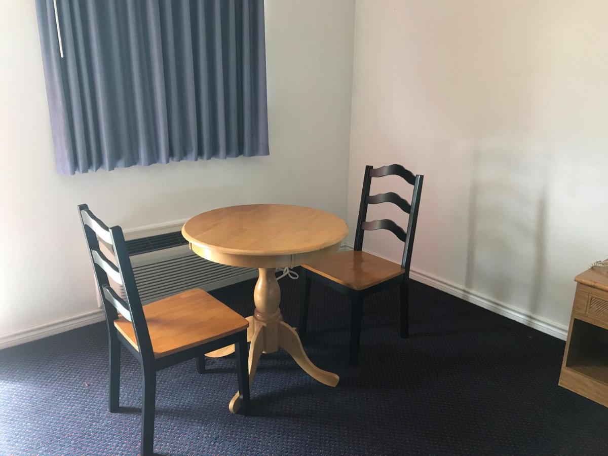 Luxury Inn George West