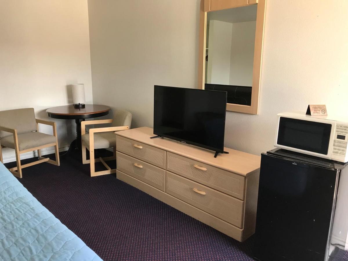 Luxury Inn George West